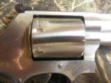 S&W
686 +,
3"
BARREL,
.357
MAGNUM,
7-SHOT
REVOLVER,
S/S
UNFLUTED
CYLINDER,
WOOD
GRIPS,
FACTORY
NEW
IN
BOX - 9 of 23