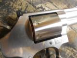 S&W
686 +,
3"
BARREL,
.357
MAGNUM,
7-SHOT
REVOLVER,
S/S
UNFLUTED
CYLINDER,
WOOD
GRIPS,
FACTORY
NEW
IN
BOX - 22 of 23