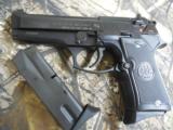 BERETTA
92
COMPACT,
9 - M M,
DECOCK / SAFETY,
2 - 13 + 1
ROUND
MAGAZINES,
WHITE
DOT
COMBAT
SIGHTS,
FACTORY
NEW
IN
BOX - 7 of 21