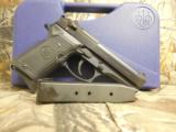BERETTA
92
COMPACT,
9 - M M,
DECOCK / SAFETY,
2 - 13 + 1
ROUND
MAGAZINES,
WHITE
DOT
COMBAT
SIGHTS,
FACTORY
NEW
IN
BOX - 15 of 21