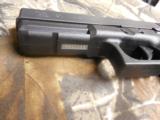 GLOCK
G-20SF,
10-MM,
GEN.-3, TWO
15 + 1
ROUND
MAGAZINES,
WHITE
OUTLINE
SIGHTS,
4.6"
BARREL,
FACTORY
NEW
IN
BOX !!! - 6 of 19