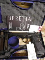 BERETTA
96 A1,
USA,
Single / Double 40
S& W,
4.9" BARREL, 3 -12+1 RD.
MAGAZINES, Black Synthetic Grip Black Bruniton
FACTORY NEW
IN
BOX - 1 of 25
