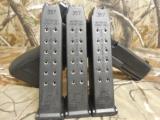 GLOCK
G-31,
NIGHT
SIGHTS,
PREOWNED,
EXCELLENT
CONDITION,
357
SIG,
3 -15
ROUND
MAGAZINES,
HARD
CASE,
- 11 of 25