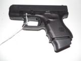 GLOCK
G-27
GEN
4,
Double 40 Smith & Wesson (S&W) 3.42" BARREL,
3- 9+1 MAGS., Black Interchangeable Backstrap,
Grip Black
NEW
IN
BOX - 9 of 19