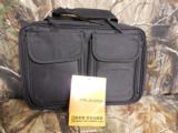 LARGE
PISTOL
2- GUN
CASES,
WITH
MAGAZINE
HOLDERS,
3- POUCHES,
BLACK
WITH
2- CARRING
STRAPS
!!! - 2 of 12