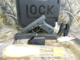 GLOCK
G-19
GEN-4,
PREOWNED,
EXCELLENT CONDUCTION,
3-15
ROUND
MAGAZINES,
NIGHT
SIGHTS,
ORIGINAL
BOX, MANUAL, MAG-LOADER, ROD & BRUSH. - 5 of 19