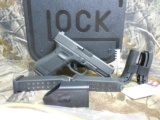 GLOCK
G-19
GEN-4,
PREOWNED,
EXCELLENT CONDUCTION,
3-15
ROUND
MAGAZINES,
NIGHT
SIGHTS,
ORIGINAL
BOX, MANUAL, MAG-LOADER, ROD & BRUSH. - 4 of 19