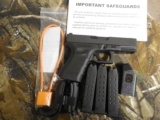 GLOCK
G-19
GEN-4,
PREOWNED,
EXCELLENT CONDUCTION,
3-15
ROUND
MAGAZINES,
NIGHT
SIGHTS,
ORIGINAL
BOX, MANUAL, MAG-LOADER, ROD & BRUSH. - 6 of 19