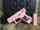 GOLCK G-27 CUSTON,
GEN-3
, LIKE NEW!!!
, JUST
CERKOTED
(MUDDY GIRL ,
NIGHT
SIGHTS,
3-MAGAZINES, ALL PAPER WORK & GLOCK
CASE !!! - 6 of 25