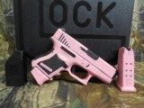 GOLCK G-27 CUSTON,
GEN-3
, LIKE NEW!!!
, JUST
CERKOTED
(MUDDY GIRL ,
NIGHT
SIGHTS,
3-MAGAZINES, ALL PAPER WORK & GLOCK
CASE !!! - 5 of 25