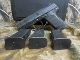 HECKLER & KOCH.
USP,
PRE-OWNED,
40- S&W, 3-13 ROUND
MAGAZINES,
NIGHT
SIGHTS,
GREAT
CONDITION,
WITH
HARD
CASE... - 4 of 19