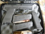 HECKLER & KOCH.
USP,
PRE-OWNED,
40- S&W, 3-13 ROUND
MAGAZINES,
NIGHT
SIGHTS,
GREAT
CONDITION,
WITH
HARD
CASE... - 2 of 19