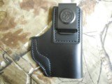 HOLSTER,
DESANTIS
INSIDER
HOLSTER
IWB
RH,
LEATHER,
FOR
THE
SIG P365,
BLACK,
FACTORY
NEW
IN
BOX. - 4 of 15