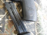 SIG / SAUER,
22-L.R. MOSQUITO,
10 + 1
ROUND
MAGAZINE,
3.9"
BARREL,
ADJUSTABLE
SIGHTS,
FACTORY
NEW
IN
BOX.. - 13 of 22
