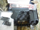 GLOCKG-27GEN4,PEOWNED,LIKENEW, 40 S & W,3.42" BARREL,WHITEOUTLINESIGHTS,3- 11+1 MAGS., Black Interchangeable Backstrap, - 3 of 20