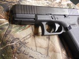 GLOCK
G - 45,
GEN.5,
9-MM,
THE
NEWEST
GLOCK
THATS
OUT
TO
DATE,
WITH
FRONT
SERRATIONS,
3 - MAGAZINES,
FACTORY
NEW
IN
BOX - 9 of 20
