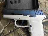SCCY
CPX2,
CUSTOM
STING-RAY / WHITE,
9-MM,
2 - 15 ROUND
MAGAZINES,
COMBAT
SIGHTS,
FACTORY
NEW
IN
BOX - 5 of 17