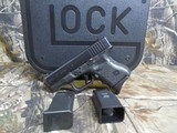 GLOCK
G-27
GENERATION - 3, NIGHT
SIGHTS,
PRE
OWNED, ALMOST
NEW
GREAT,
3.5"
BARREL, 2 - 9 + 1
ROUND
MAGAZINES,
AND
GLOCK
HARD
CAS - 4 of 19