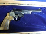 SMITH & WESSON,
DIRTY
HARRY,
MODLE
29-10,
44
MAGNUM,
COCOBOLO WOOD
GRIPS,
6.5"
BARREL ,COMES
WITH Wooden Display Case,
FACTORY
NEW I - 10 of 25