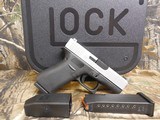 GLOCK
G-43X,
NIGHT
SIGHTS,
2- 10 + 1
ROUND
MAGAZINES,
SILVER
SLIDE,
BLACK
FRAME,
PX435SL701,
FACTORY
NEW
IN
BOX .. - 4 of 20