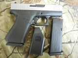 GLOCK
G-43X,
9-MM,
2- 10 + 1
ROUND
MAGAZINES,
SILVER
SLIDE,
BLACK
FRAME,
WHITH
COMBAT
SIGHTS,
FACTORY
NEW
IN
BOX .. - 5 of 25