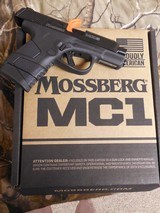 MOSSBERG
MC1S,
9-MM,
PISTOL,
COMPACT,
WITH
MANUAL SAFETY,
2-7 ROUND
MAGAZINES,
3.4"
BARREL,
COMBACT
SIGHTS,
FACTORY
NEW
IN
BOX. - 2 of 21