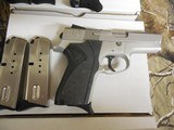 S&W
9 - MM
S / S,
MODEL 6946,
PRE-OWNED,
VERY GOOD
CONDITION,
COMBAT
SIGHTS,
3 - 13
ROUND
MAGAZINES,
3-DAY
INSPECITION
RETURN - 7 of 23