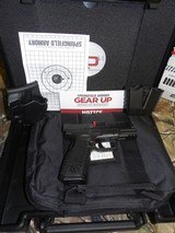 SPRINGFIELD,9-MM, GEAR-UP PACKAGES,GUN, 5-MAGAZINES, 3.8" BARREL,HOLSTER, DOUBLE MAGAZINE HOLDER, RANGE BAG, HARD PLASTIC CASE. FACTORY NEW I - 1 of 25