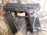 TAURUS
G3,
9-MM,
1-15 RD.
&
1-17 RD.
MAGAZINE,
COMPACT
GUN,
COMBAT
SIGHTS,
BLACK
FRAME,
UNDER-RAIL
FOR
LASER
OR
LIGHT, FACTORY NEW - 5 of 19