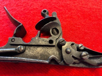 Complete Lock assembly for English Military Flintlock Musket, original antique, dated 1812 - Image 5 of 6