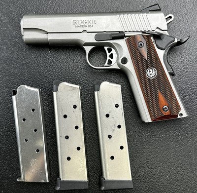 Ruger SR1911 Commander, STAINLESS, 45 ACP, two-tone with blued controls, beautiful wood grips, with 3 magazines (2 extended capacity). PRICED TO SELL!