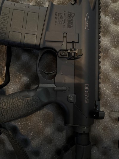 Daniel Defense DD5 V3 - Image 5 of 7