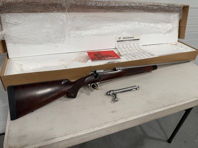 Winchester Model 70 Super Grade III Rocky Mountain Elk Foundation Stainless New Haven