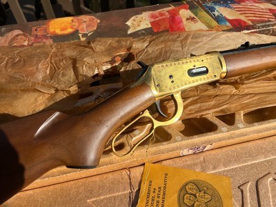 Winchester Model 94 “Lone Star Commemorative” – UNFIRED / NIB / COMPLETE – Collector Grade - Image 7 of 18