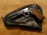 Browning FN Hi Power 9mm w/ Pouch - 1 of 10
