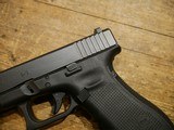 Glock G17 Gen4 9mm w/ ATS Dark Diamond Sight - 9 of 13