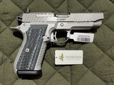 Kimber KDS9C 9mm Stainless - 1 of 2