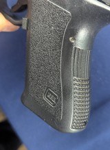 Fine Glock GEN 3 9MM Auto Pistol W/Belt Clip - 10 of 11