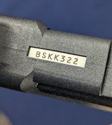 NIB Unfired Glock 19 Gen 3 9MM Auto Pistol 10 RD Magazines - 8 of 11