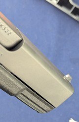 NIB Unfired Glock 19 Gen 3 9MM Auto Pistol 10 RD Magazines - 5 of 11