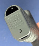 NIB Unfired Glock 19 Gen 3 9MM Auto Pistol 10 RD Magazines - 6 of 11