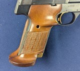 Fine Original Hi Standard Victor .22 Target Pistol - 2 of 13