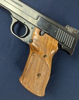 Fine Vintage S&W Model 41 .22 Target Pistol Complete C.1980 - Image 15 of 18