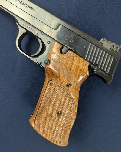 Fine Vintage S&W Model 41 .22 Target Pistol Complete C.1980 - Image 15 of 18