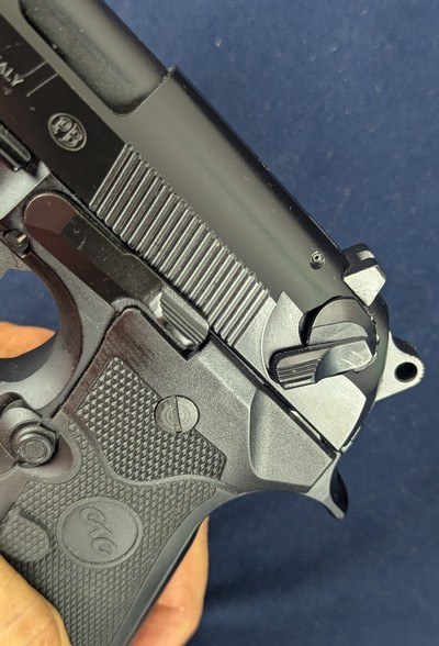 Vintage Beretta 92FS 9MM Auto Pistol - Image 10 of 19