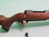 Weatherby Mark V Deluxe 30-06
- 7 of 12