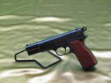 Browning
Hi-Power 9mm
T series - 1 of 6