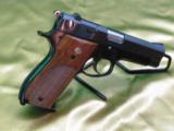 Smith & Wesson model 39-2 Semi auto pistol. - 4 of 6