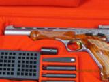 Browning Medalist Pistol Renaissance - 3 of 9