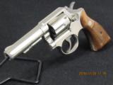 Smith & Wesson Model 10-6 - 2 of 5